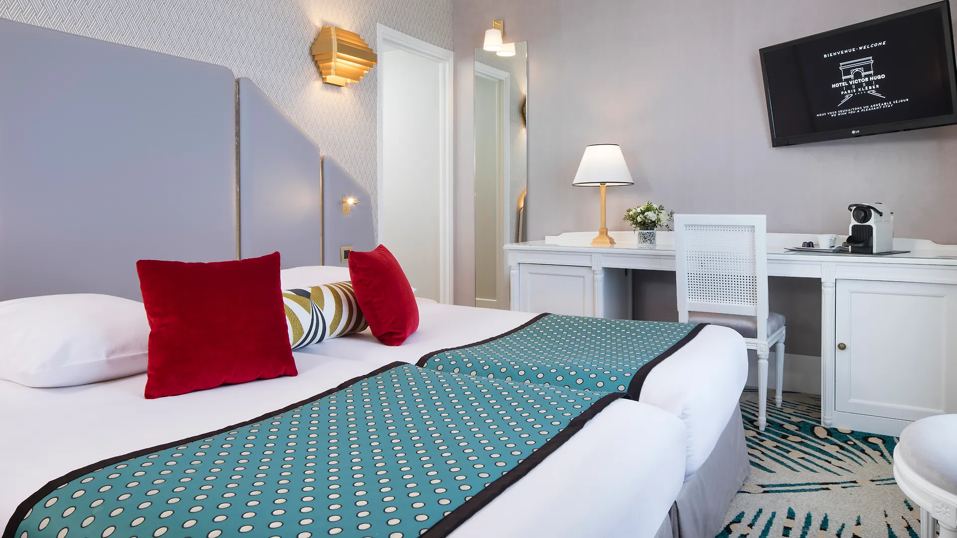 Victor Hugo Kleber Hotel