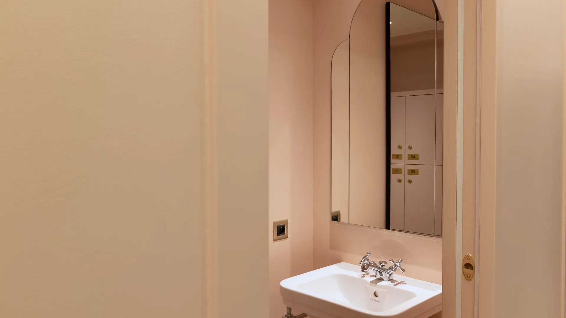 Hotel Victor Hugo Kleber 4*