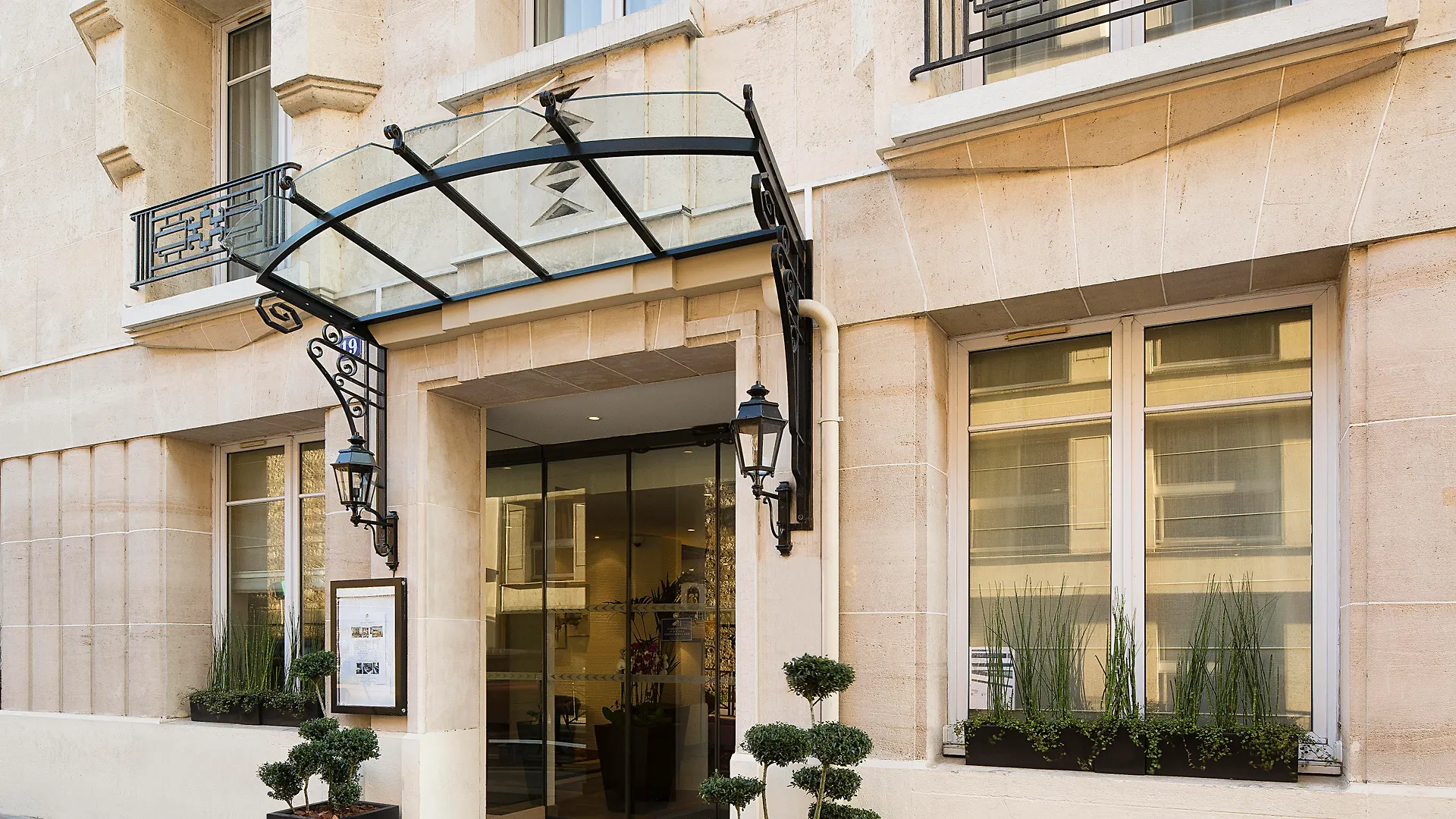 Hotel Victor Hugo Kléber 4*