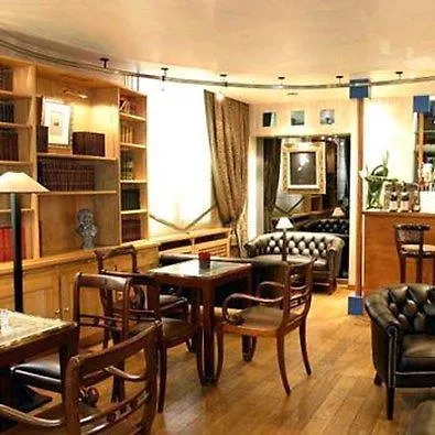Victor Hugo Kleber Hotel 4*